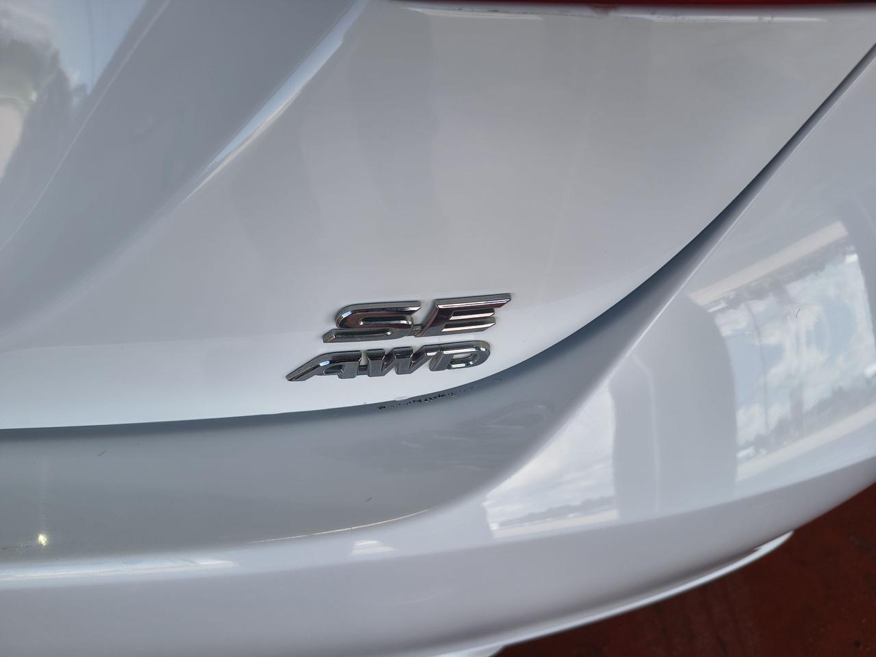 2021 Toyota Camry SE Photo