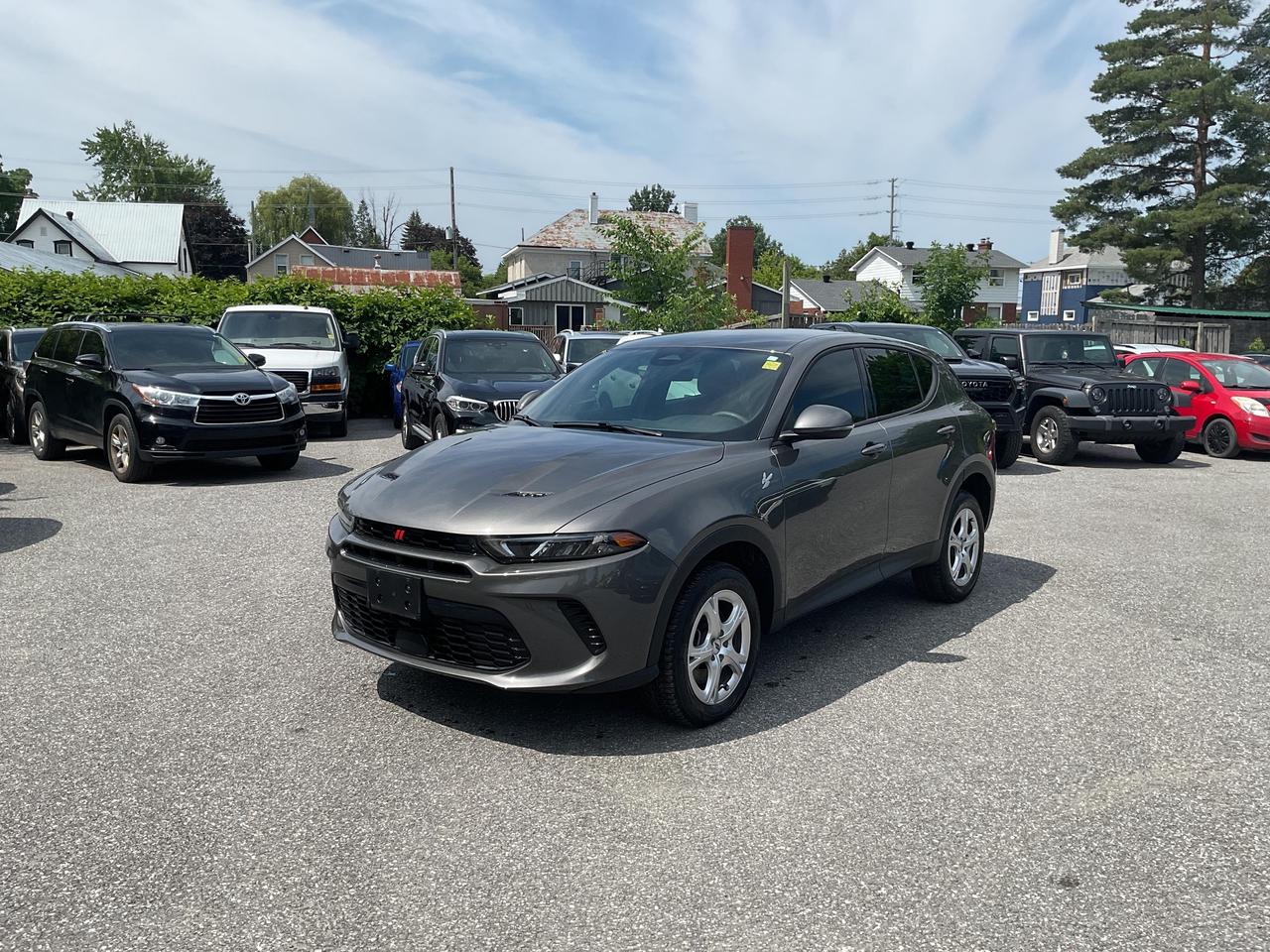 ???? 2.0L 4CYL All Wheel Drive  DODGE HORNET GT 2024  Power meets efficiency! ????<br><br>

This 2024 Dodge Hornet GT with only 42,544 KMs delivers turbocharged performance and all-wheel-drive capability wrapped in modern style and comfort.<br><br>

Features youll love:<br>
? 2.0L 4-Cylinder Engine<br>
? All Wheel Drive<br>
? Leather<br>
? Apple/Android Car Play<br>
? Backup Camera<br>
? Bluetooth Connectivity<br>
? Air Conditioning<br>
? Cruise Control<br>
? Full Power Group<br><br>

?? NO FEES! <span>(Just pay applicable taxes.)</span><br>
?? LOWEST PRICE GUARANTEED!<br><br>

?? 3 LOCATIONS TO SERVE YOU BETTER:<br>
?? RICHMOND: 1-888-416-2199<br>
?? KINGSTON: 1-888-508-3494<br>
?? NORTH BAY: 1-888-282-3560<br><br>

?? Visit <strong>WWW.MYCAR.CA</strong> to see this DODGE HORNET and more!<br>
?? Confidence, comfort, and value  all in one! ??