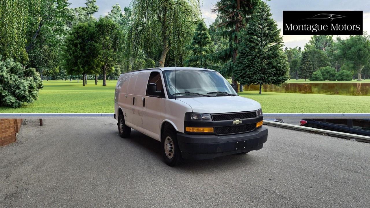 2018 Chevrolet Express Cargo Van 2500 Regular Wheelbase Rear-Wheel Drive Photo2