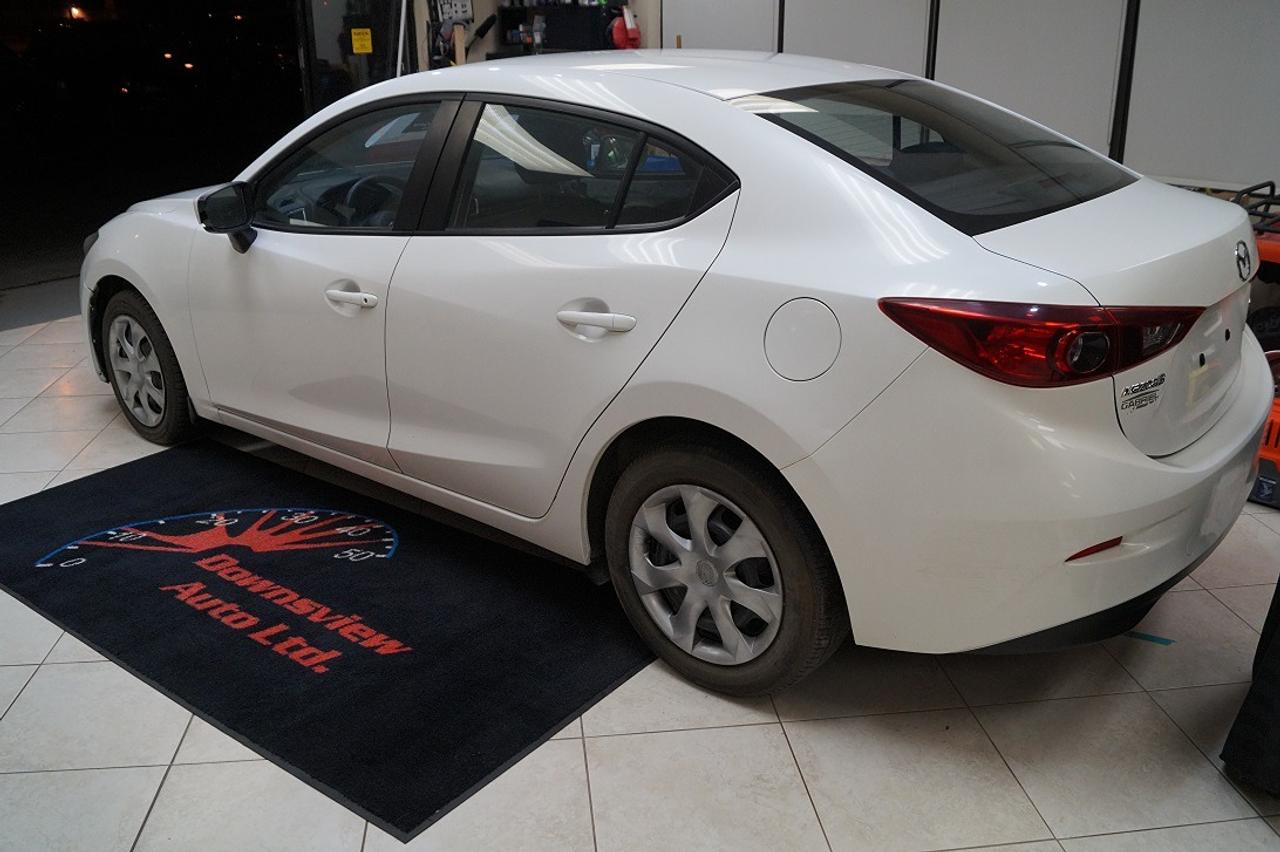 2015 Mazda MAZDA3 4dr Sdn Auto GX Photo