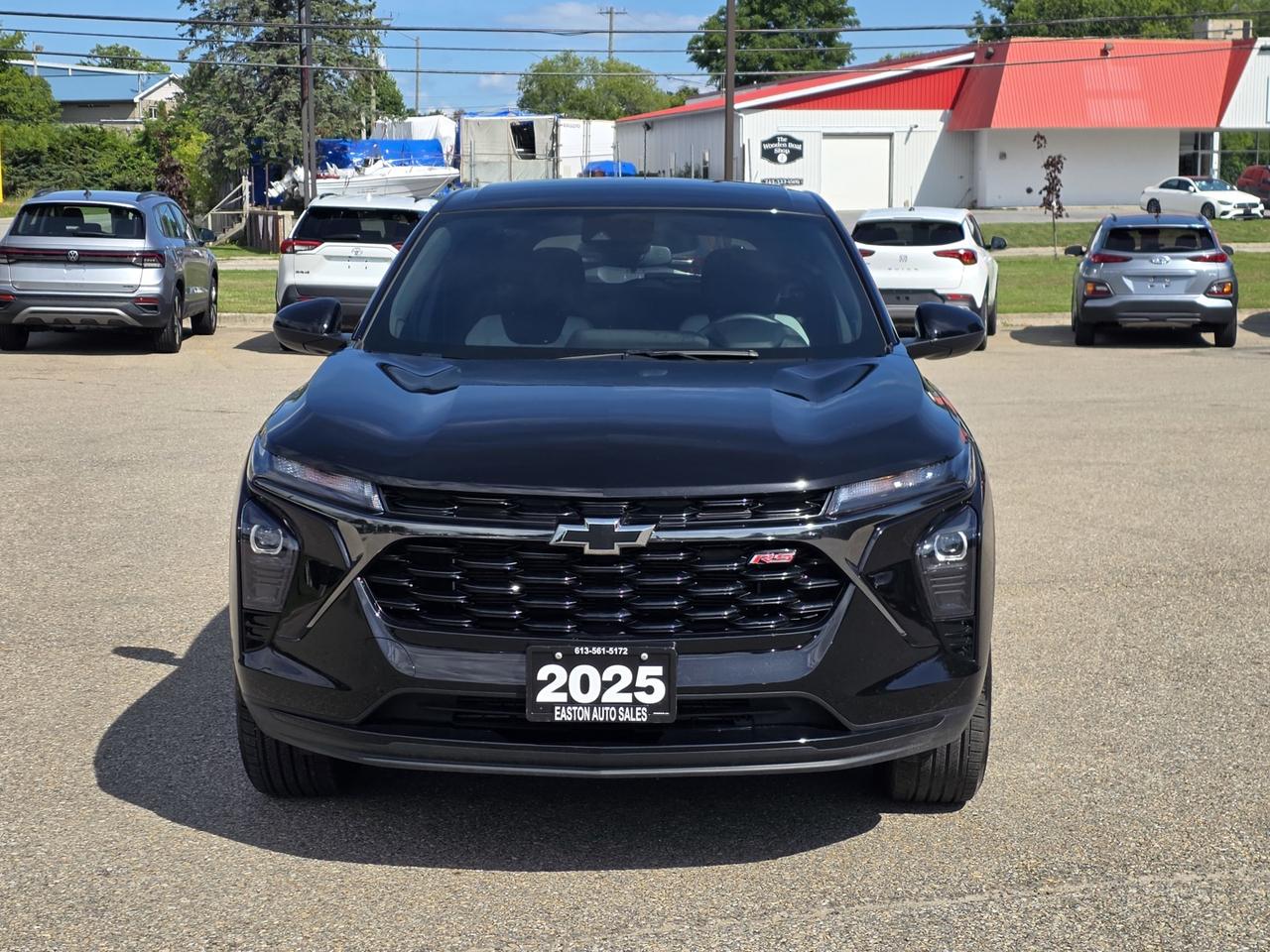 2025 Chevrolet Trax 1RS Excellent VALUE! Photo1