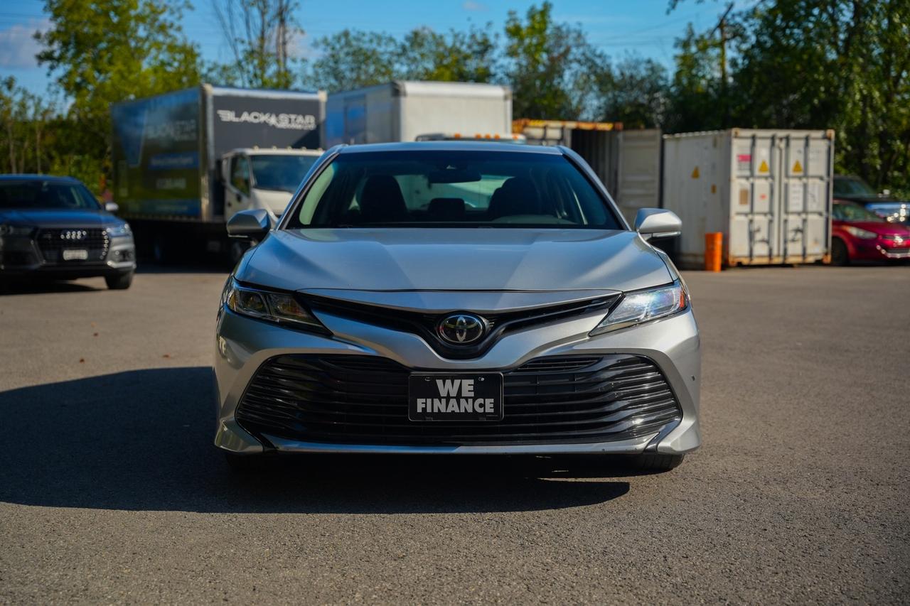 2018 Toyota Camry LE Photo