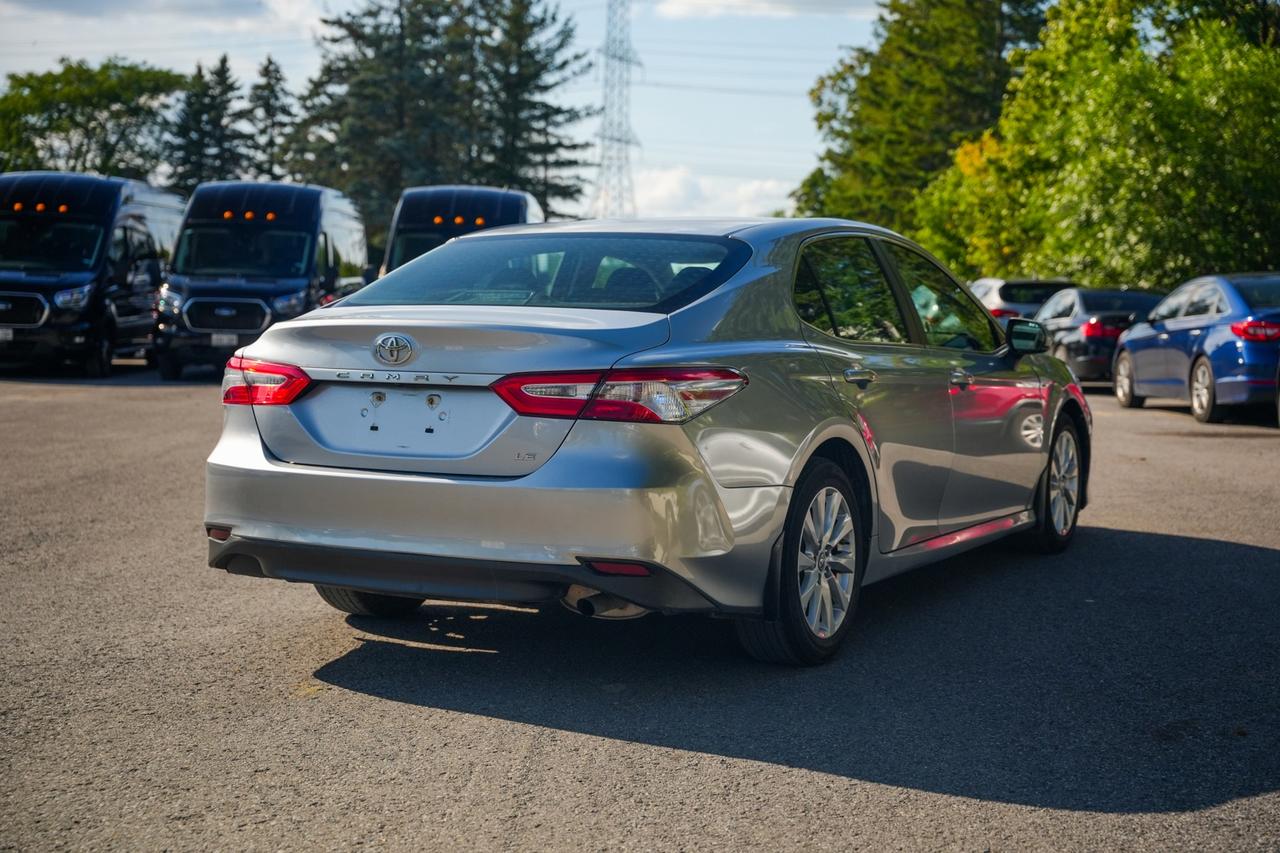 2018 Toyota Camry LE Photo