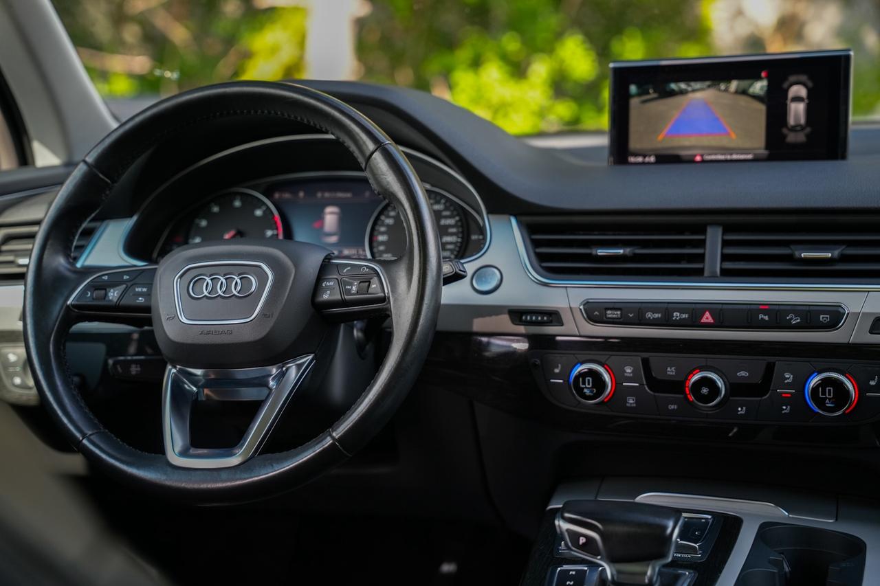2019 Audi Q7 3.0 Premium quattro Photo
