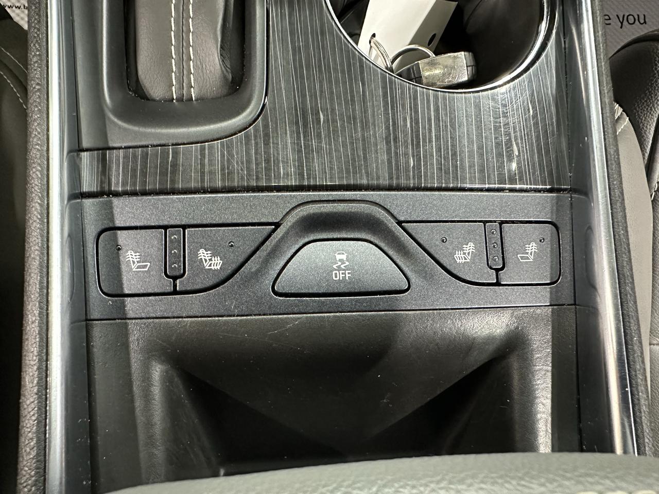 2019 Chevrolet Impala 4dr Sdn LT w/1LT Photo9
