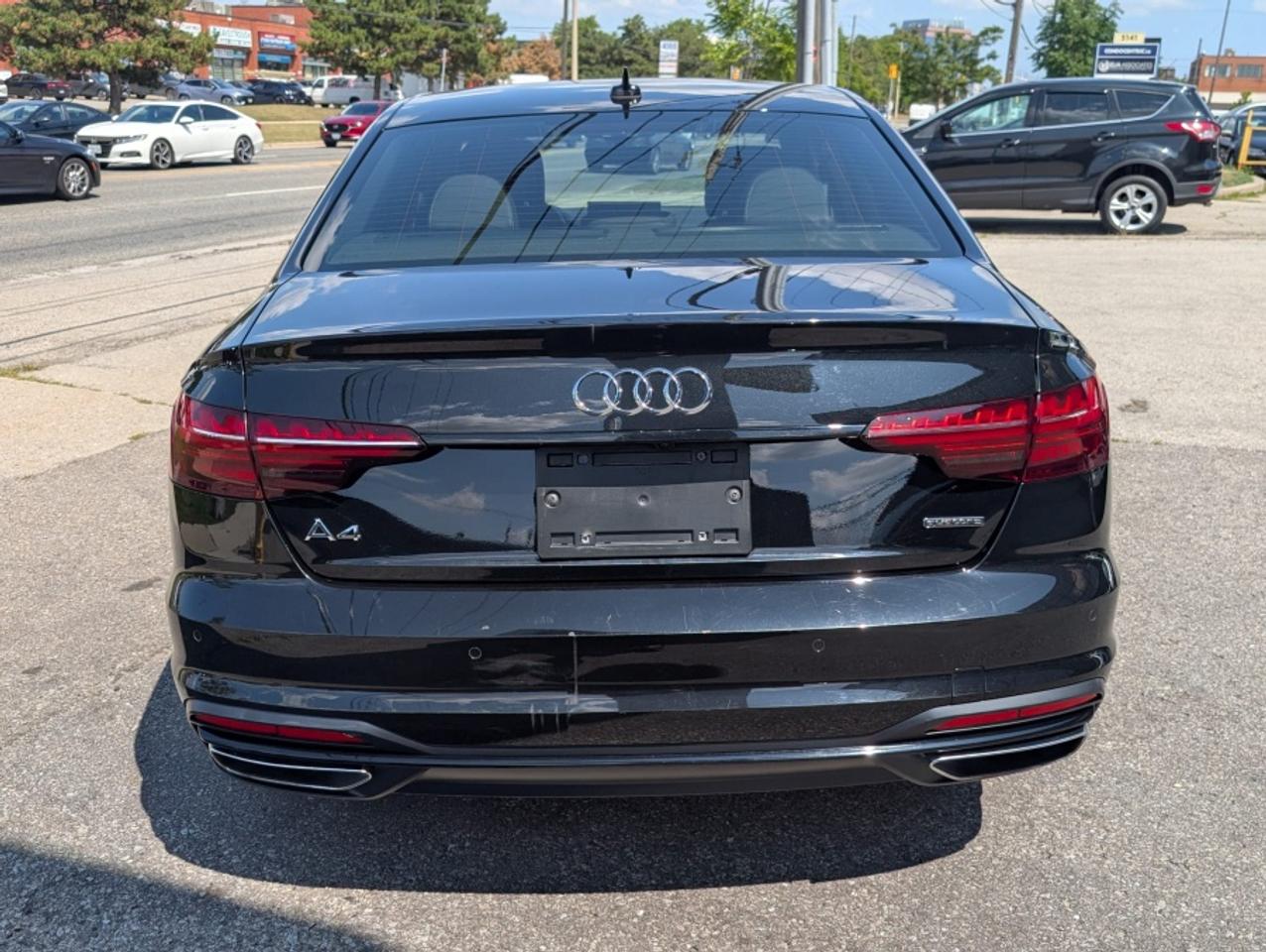 2021 Audi A4 TECHNIK QUATTRO S-LINE /BLACK OPTICS /CLEAN CARFAX Photo