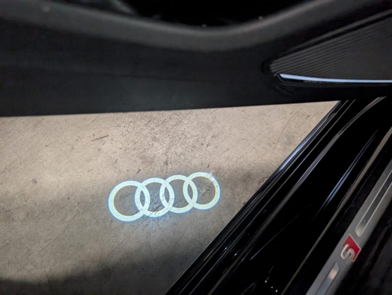 2021 Audi A4 TECHNIK QUATTRO S-LINE /BLACK OPTICS /CLEAN CARFAX - Photo #25