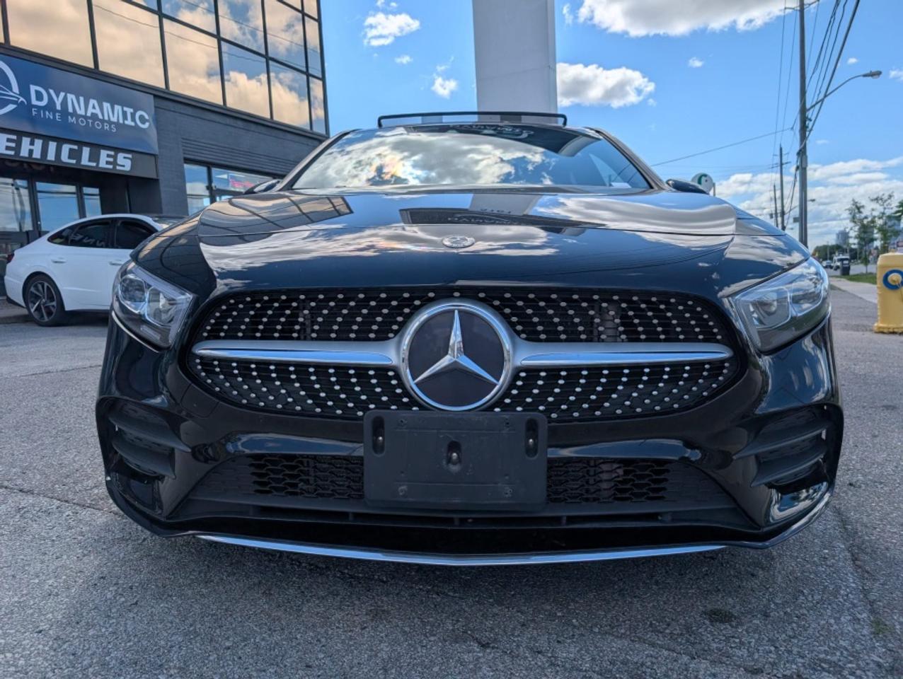 2020 Mercedes-Benz A-Class A 220 4MATIC AMG * PANO ROOF * NAVI * REAR SPOILER Photo