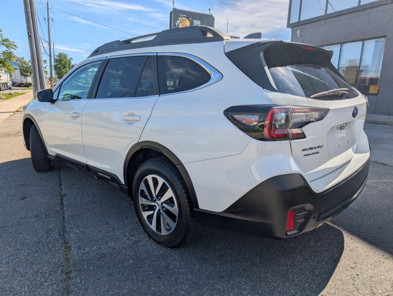 2020 Subaru Outback TOURING * AWD * PANORAMIC ROOF * ROOF RAILS Photo