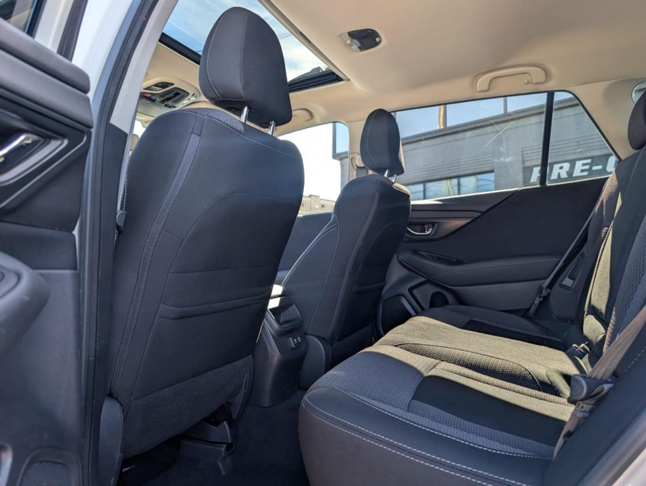 2020 Subaru Outback TOURING * AWD * PANORAMIC ROOF * ROOF RAILS - Photo #21