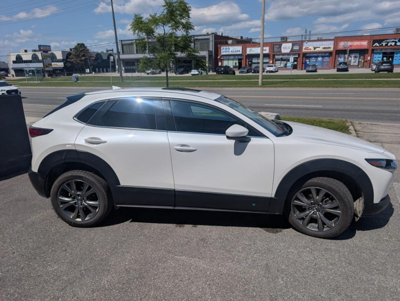 2020 Mazda CX-30 GT * SUNROOF * LEATHER * NAVIGATION * HUD Photo