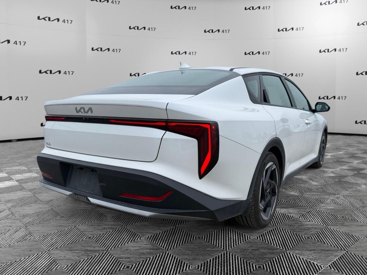 2025 Kia K4 EX FWD Photo4
