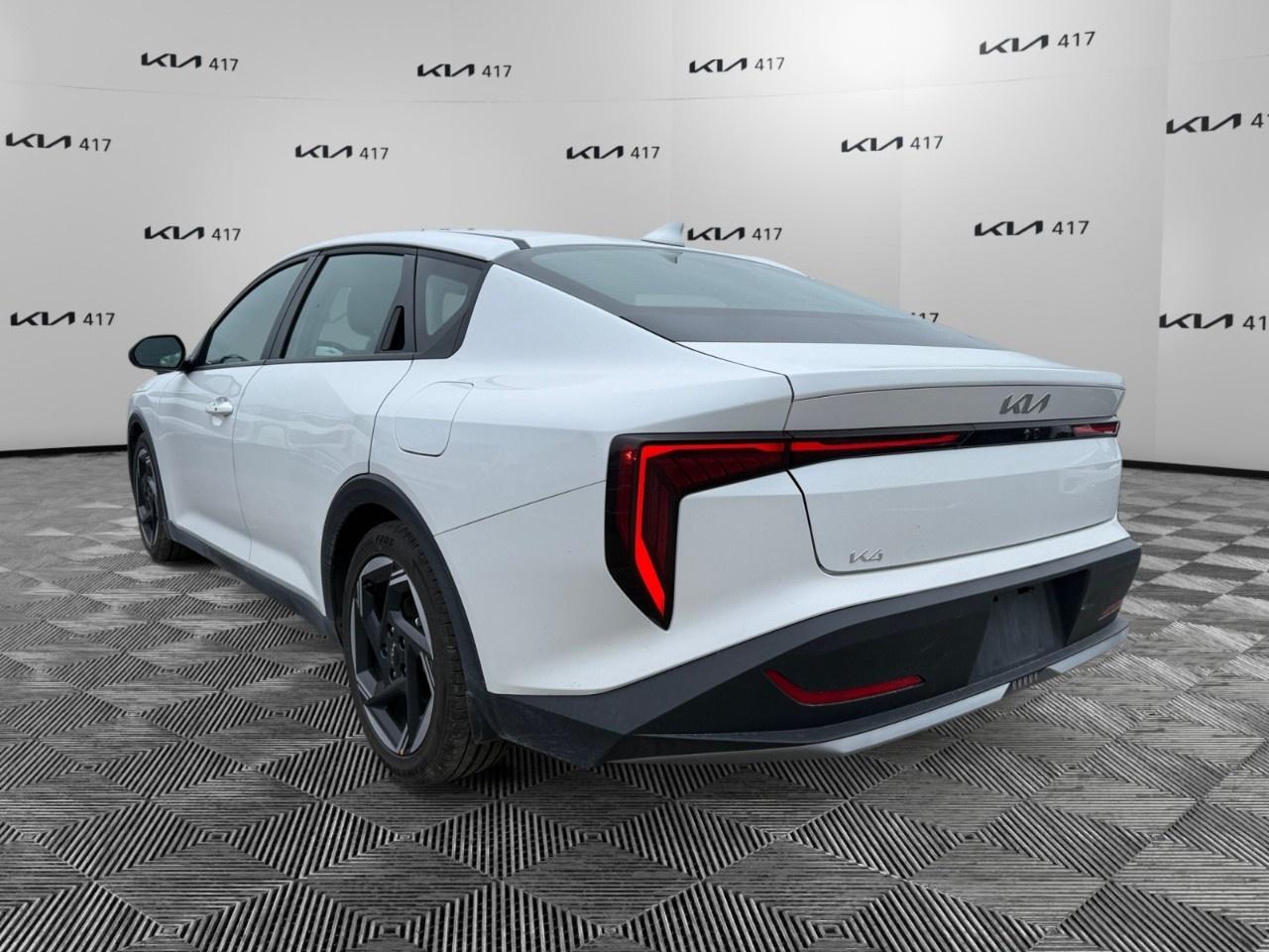 2025 Kia K4 EX FWD Photo