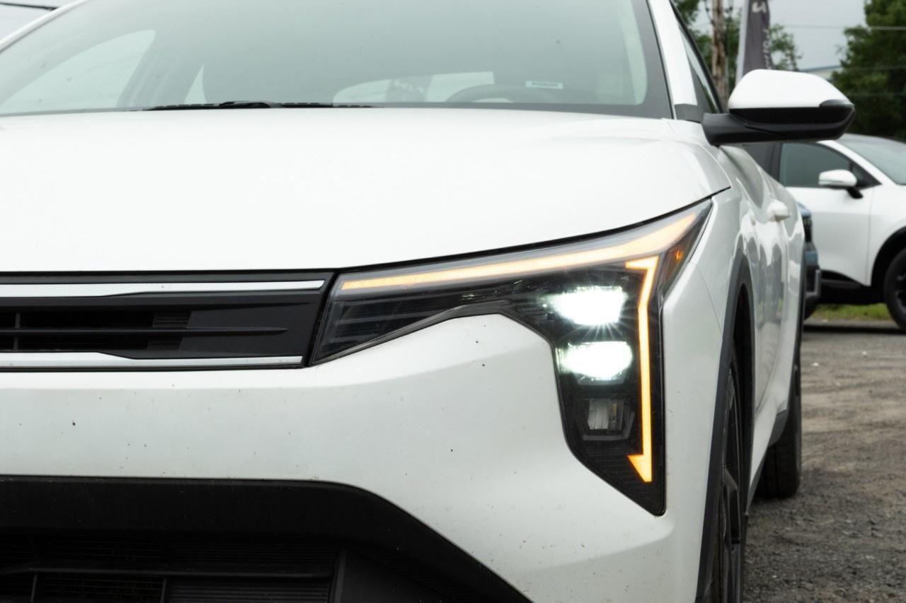 2025 Kia K4 EX FWD Photo