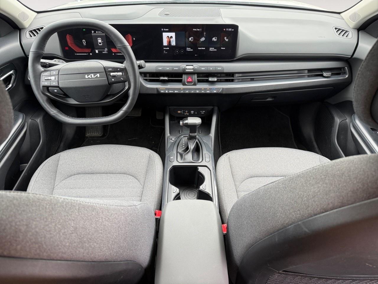 2025 Kia K4 EX FWD Photo