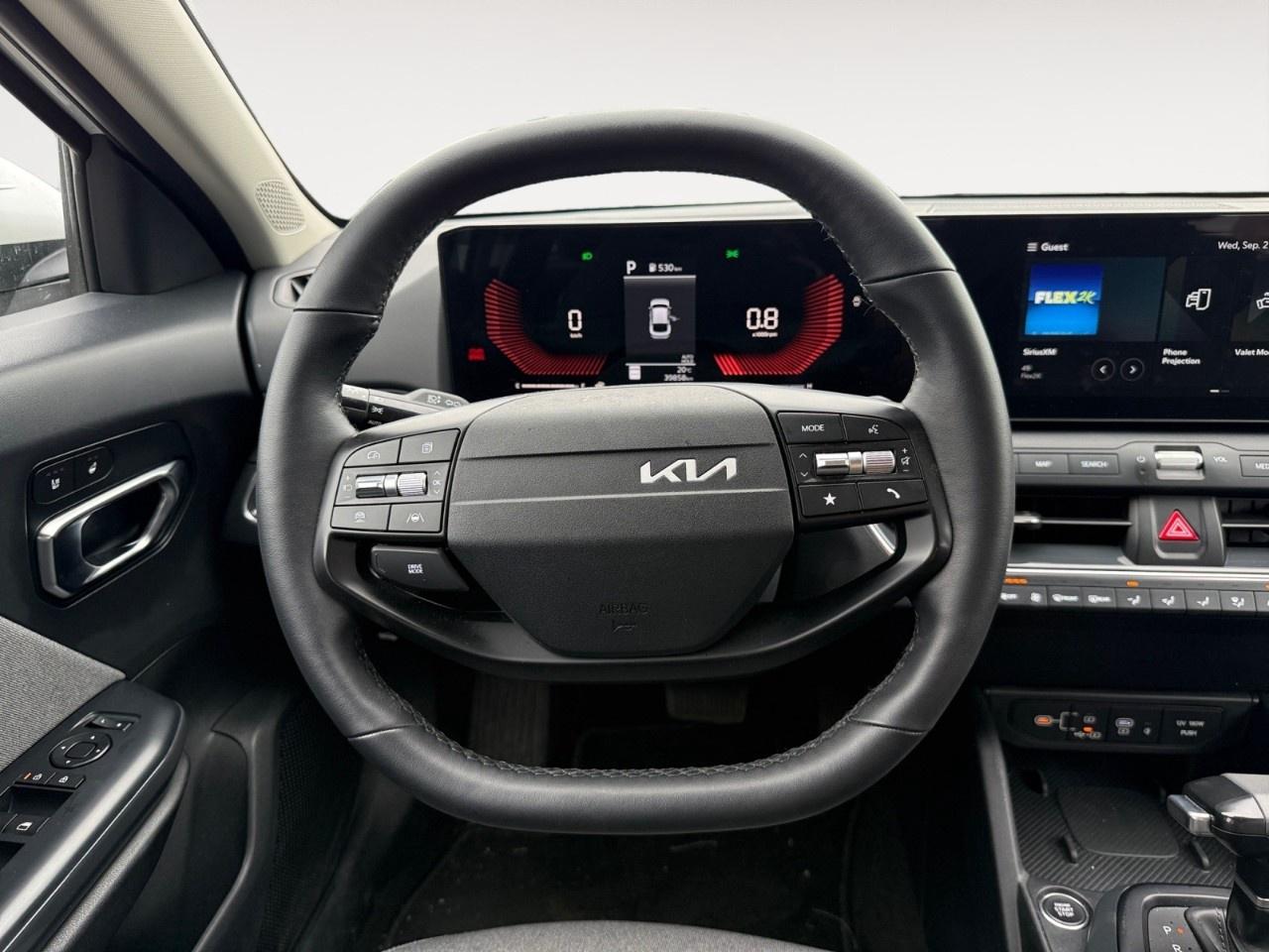 2025 Kia K4 EX FWD Photo