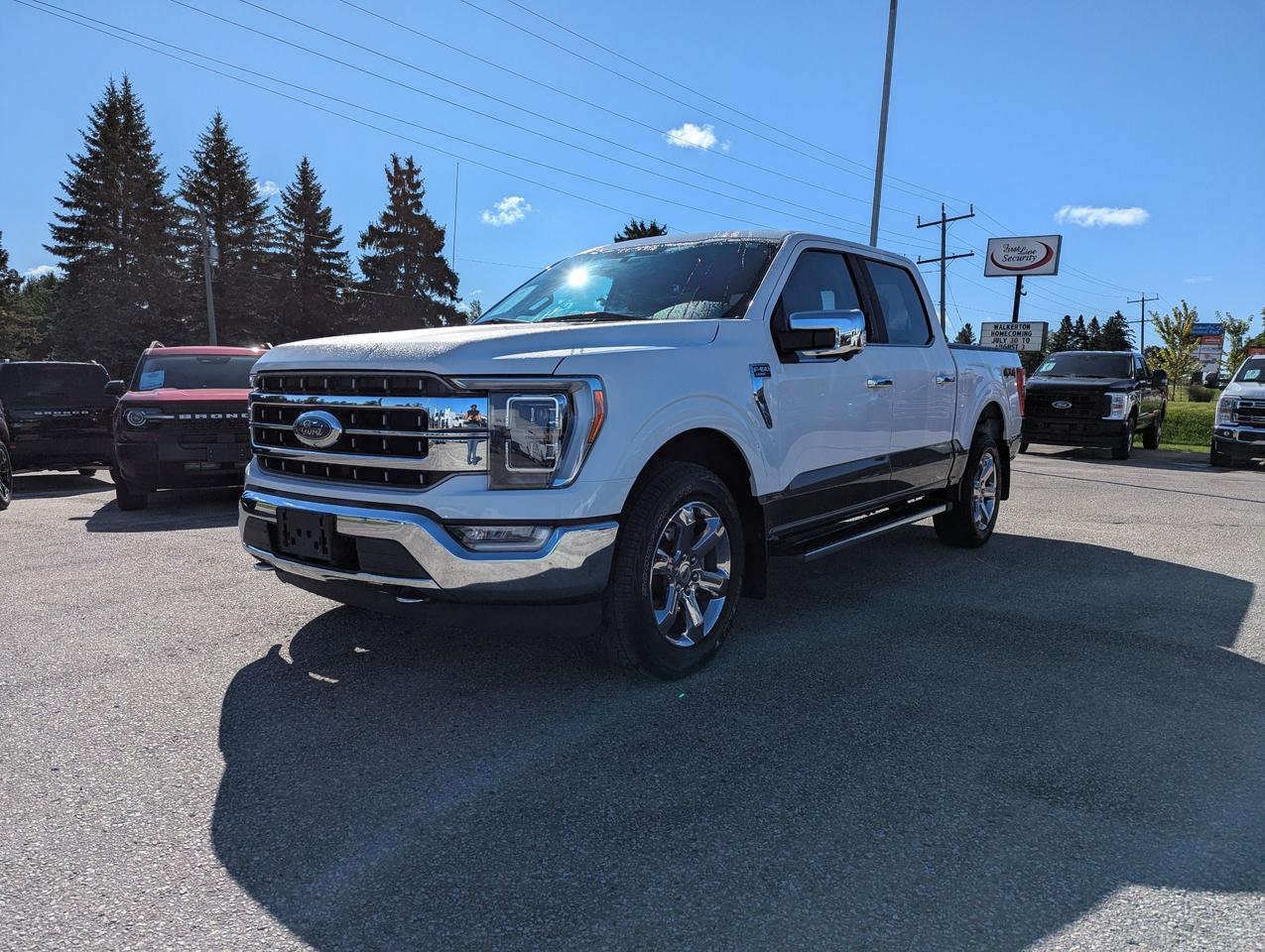 2021 Ford F-150 Lariat 4WD SuperCrew 5.5' Box Photo0