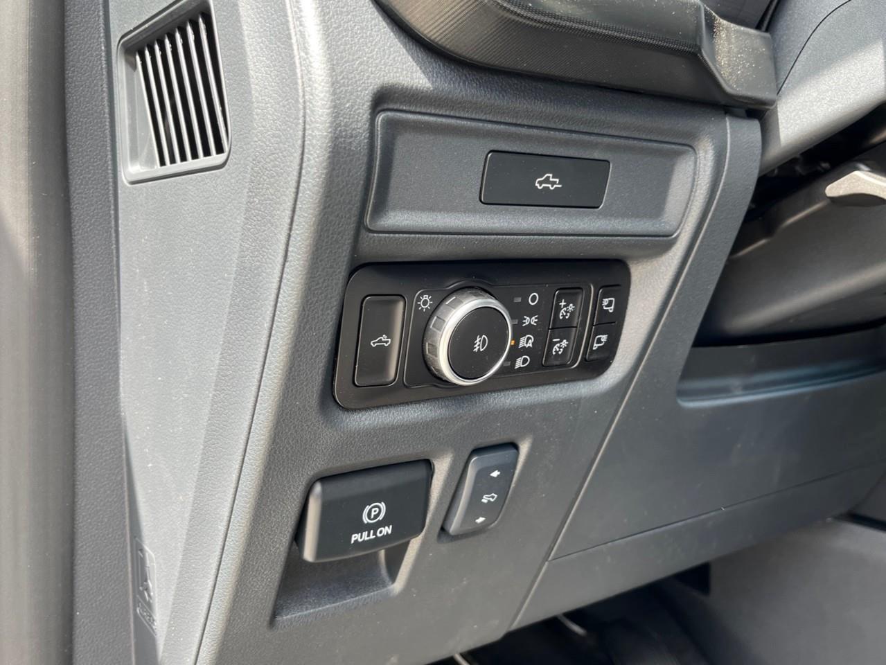 2026 Ford F-150 Lariat Photo
