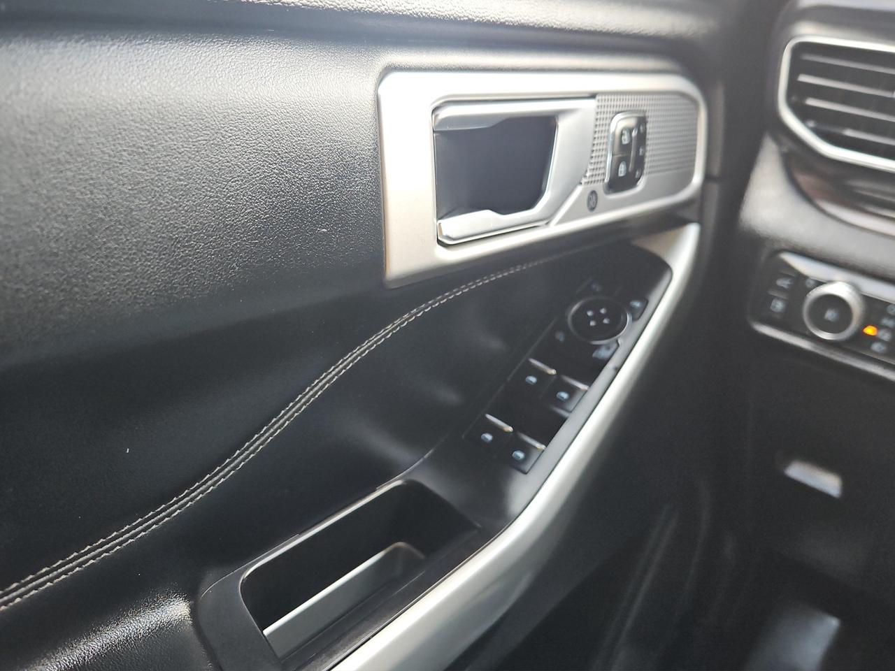 2021 Ford Explorer Limited 3.3L V6Hybrid 4WD / Leather / B&O Audio / 360 Camera /Clean Carfax Photo