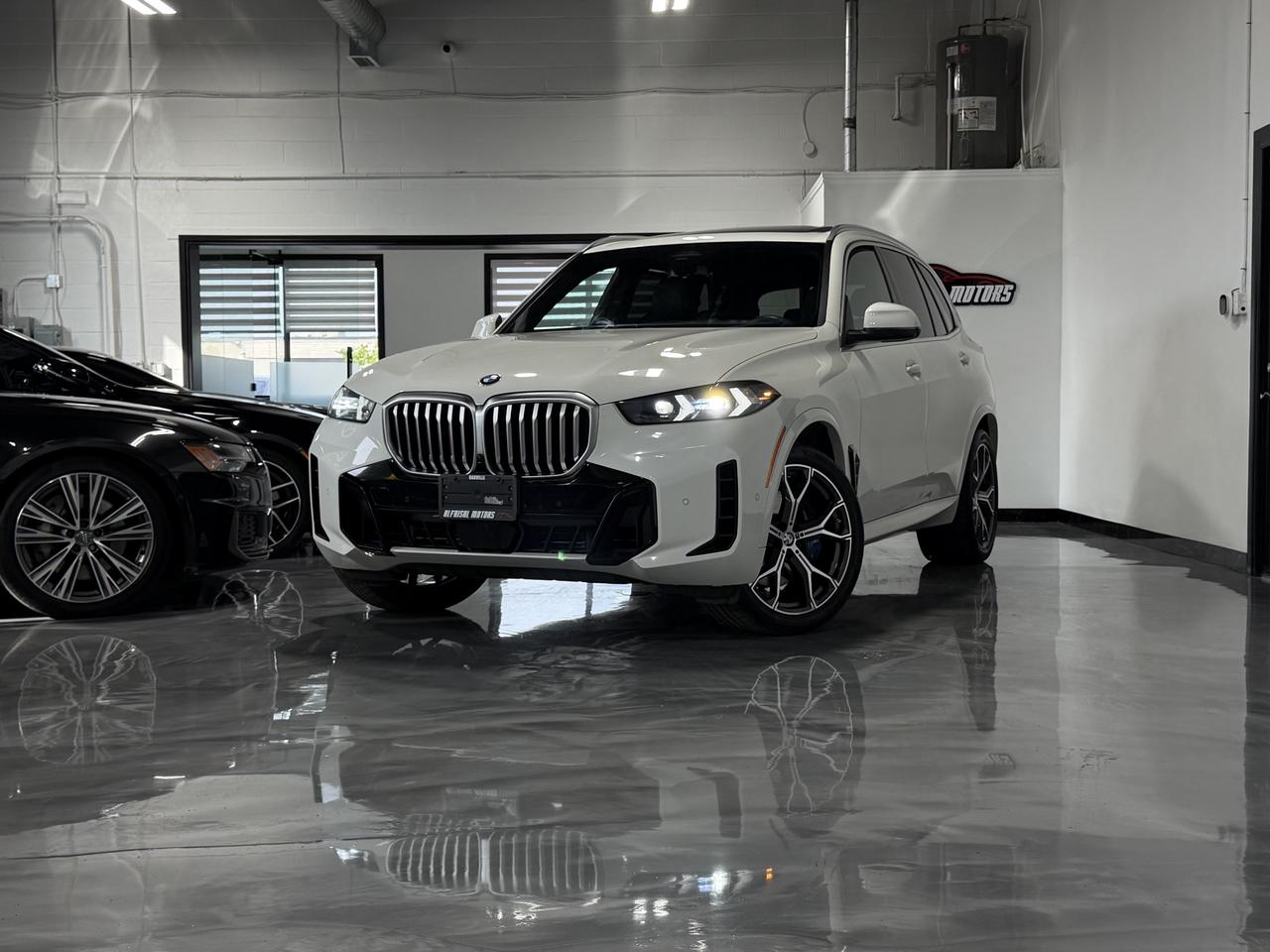 Used 2024 BMW X5 xDrive40i M-Sport, No Accident, Navi for sale in Oakville, ON