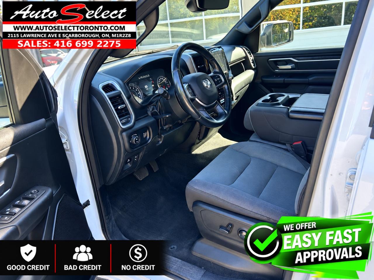 2023 RAM 1500 Big Horn 4x4 - Crew Cab - 5.7L V8 Hemi - Apple Carplay Photo
