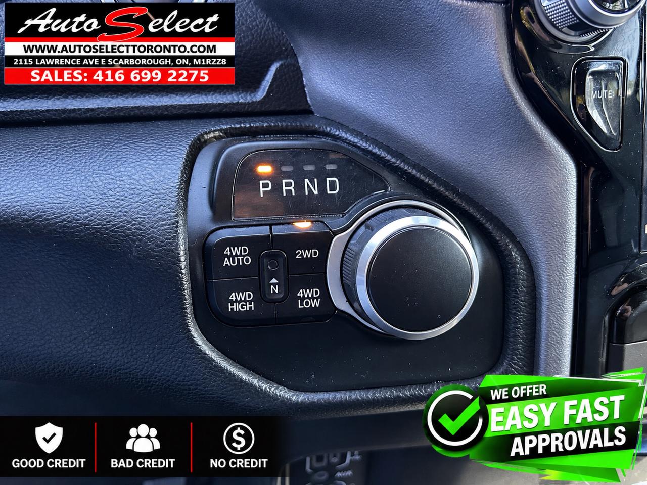 2023 RAM 1500 Big Horn 4x4 - Crew Cab - 5.7L V8 Hemi - Apple Carplay Photo