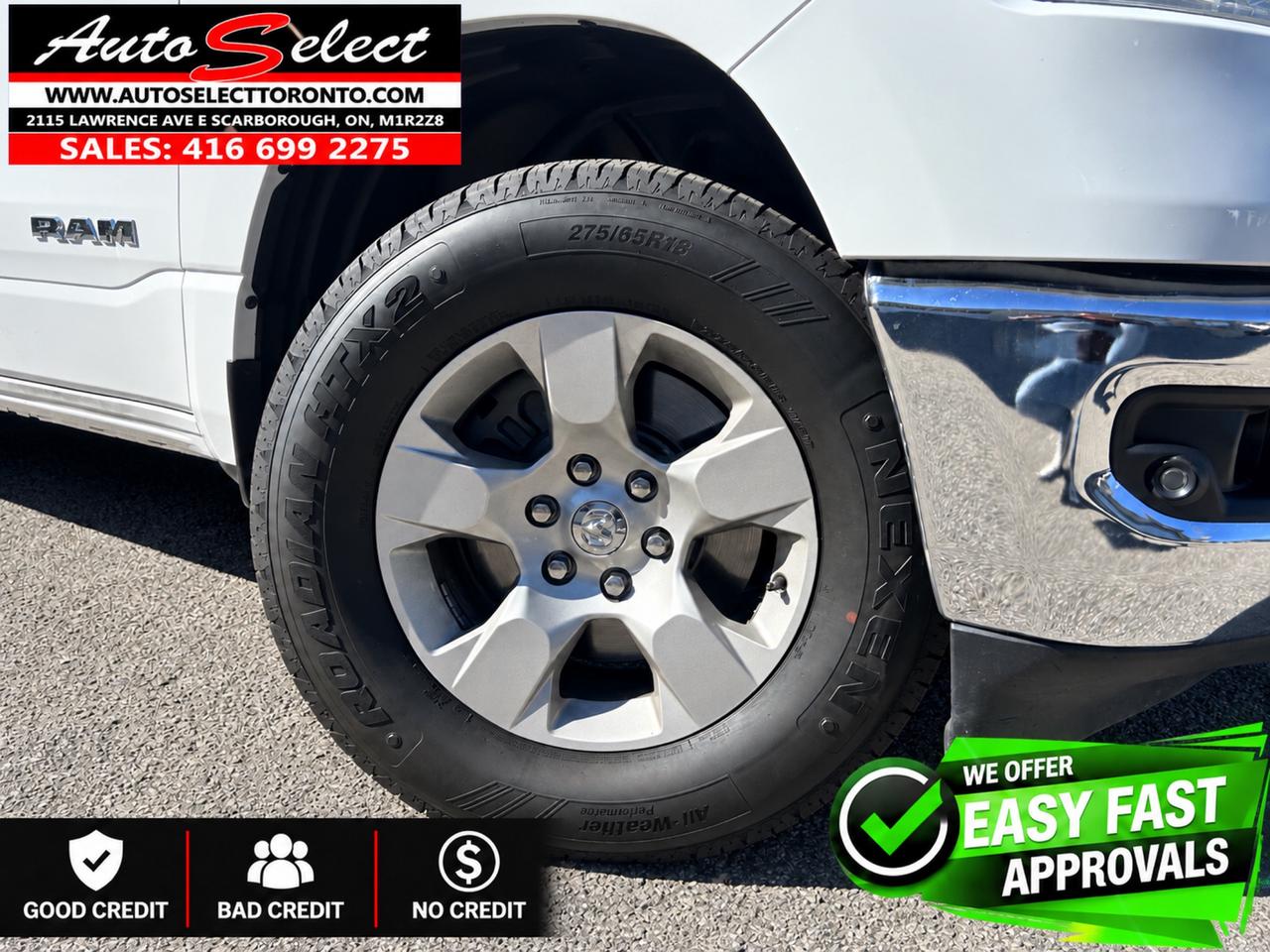 2023 RAM 1500 Big Horn 4x4 - Crew Cab - 5.7L V8 Hemi - Apple Carplay Photo
