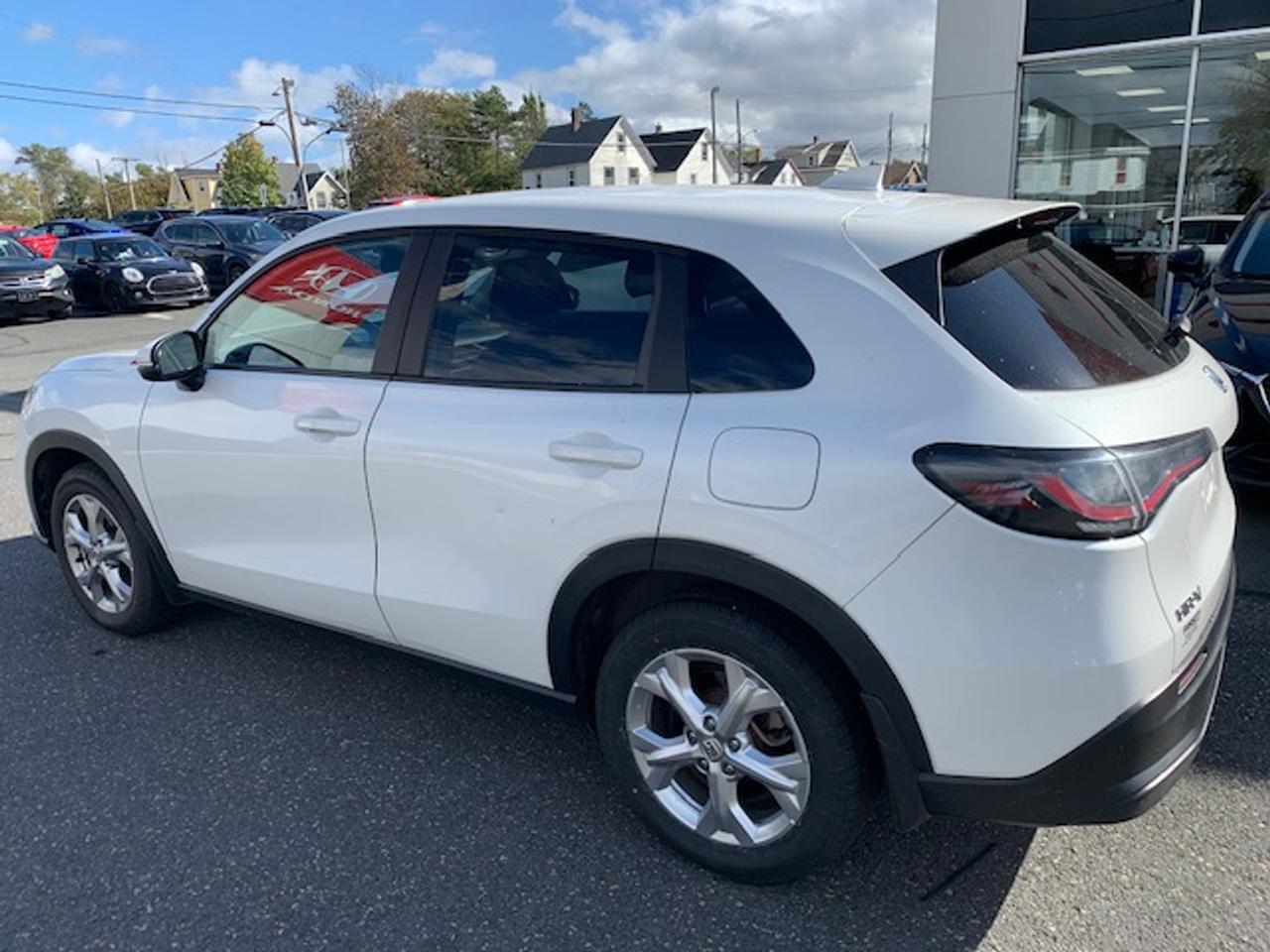 2023 Honda HR-V LX Photo