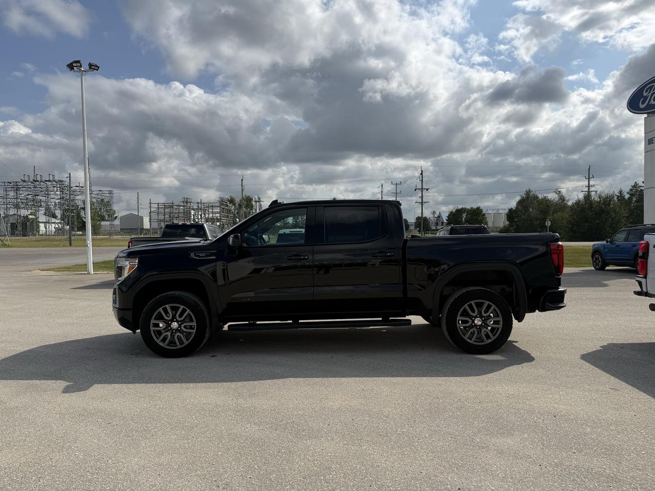 2020 GMC Sierra 1500 AT4 4WD Crew Cab 147 Photo4