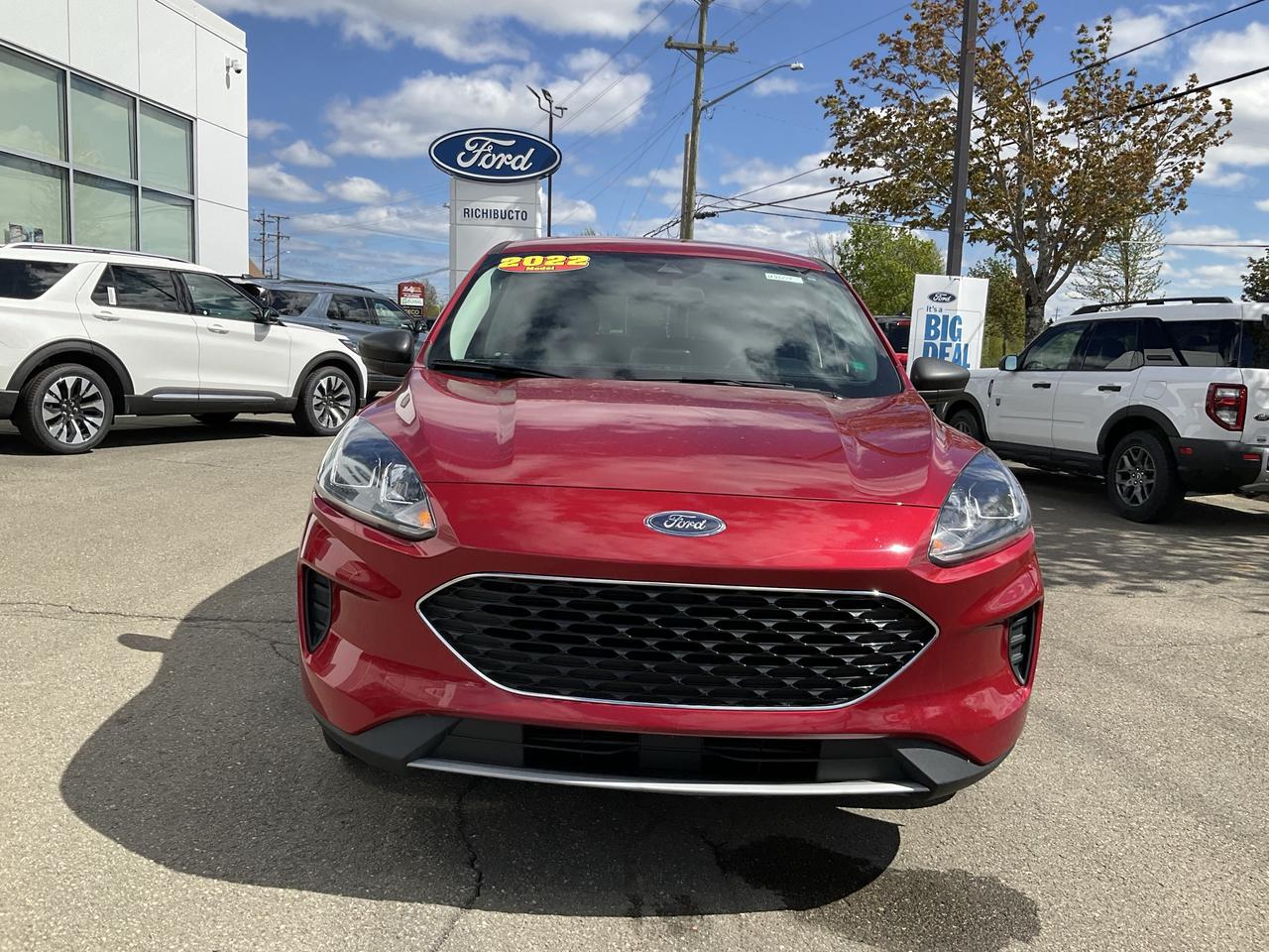 2024 Ford Escape ST-Line Photo1