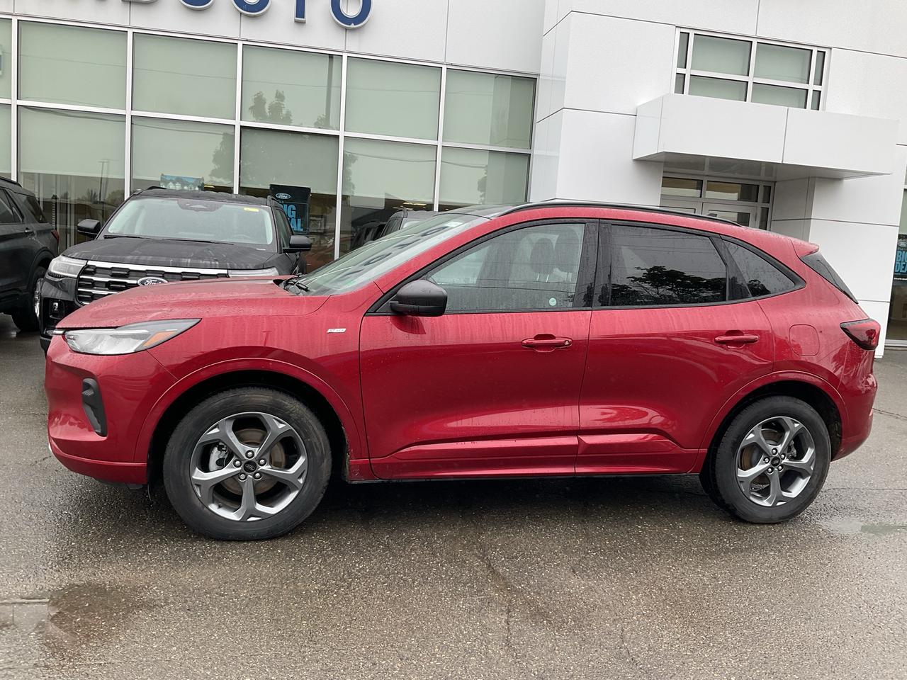 2024 Ford Escape ST-Line Photo3