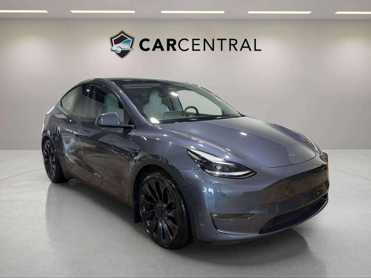 2023 Tesla Model Y PERFORMANCE | GLASS ROOF | WHITE INTERIOR | 360 Photo