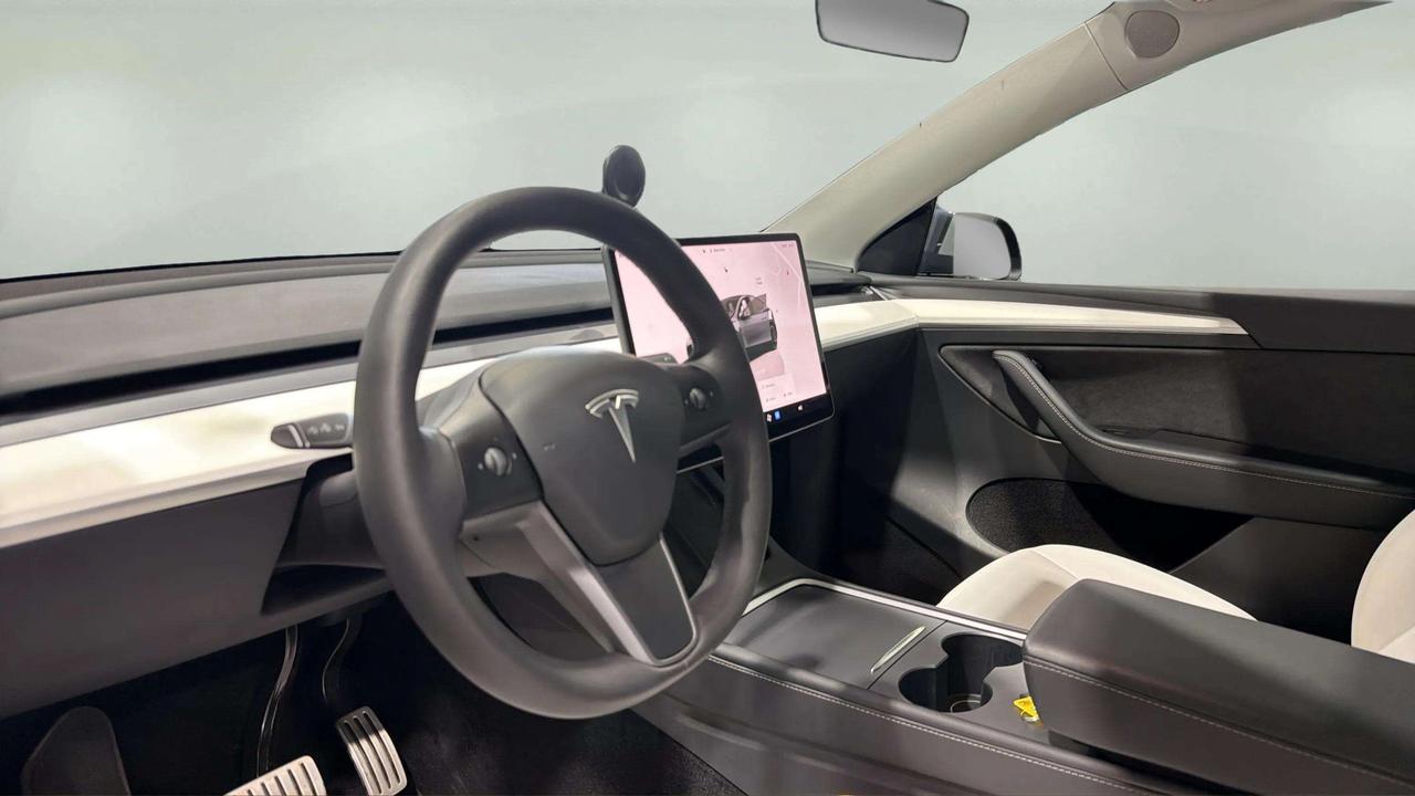 2023 Tesla Model Y PERFORMANCE | GLASS ROOF | WHITE INTERIOR | 360 Photo