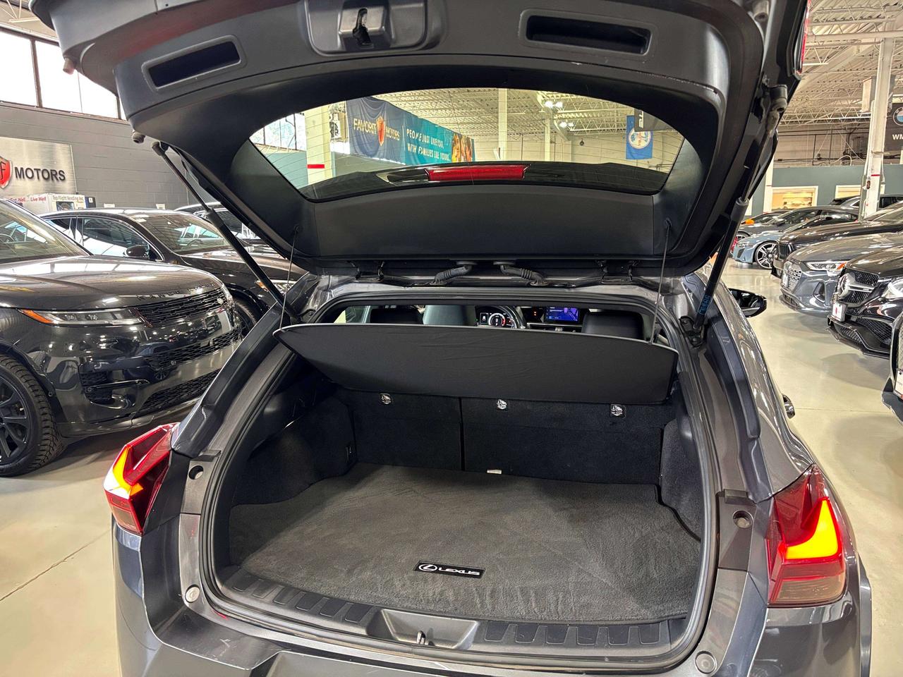 2023 Lexus UX UX250H|HYBRID|AWD|SUNROOF|ALLOYS|LEATHER|SAFETECH| Photo4