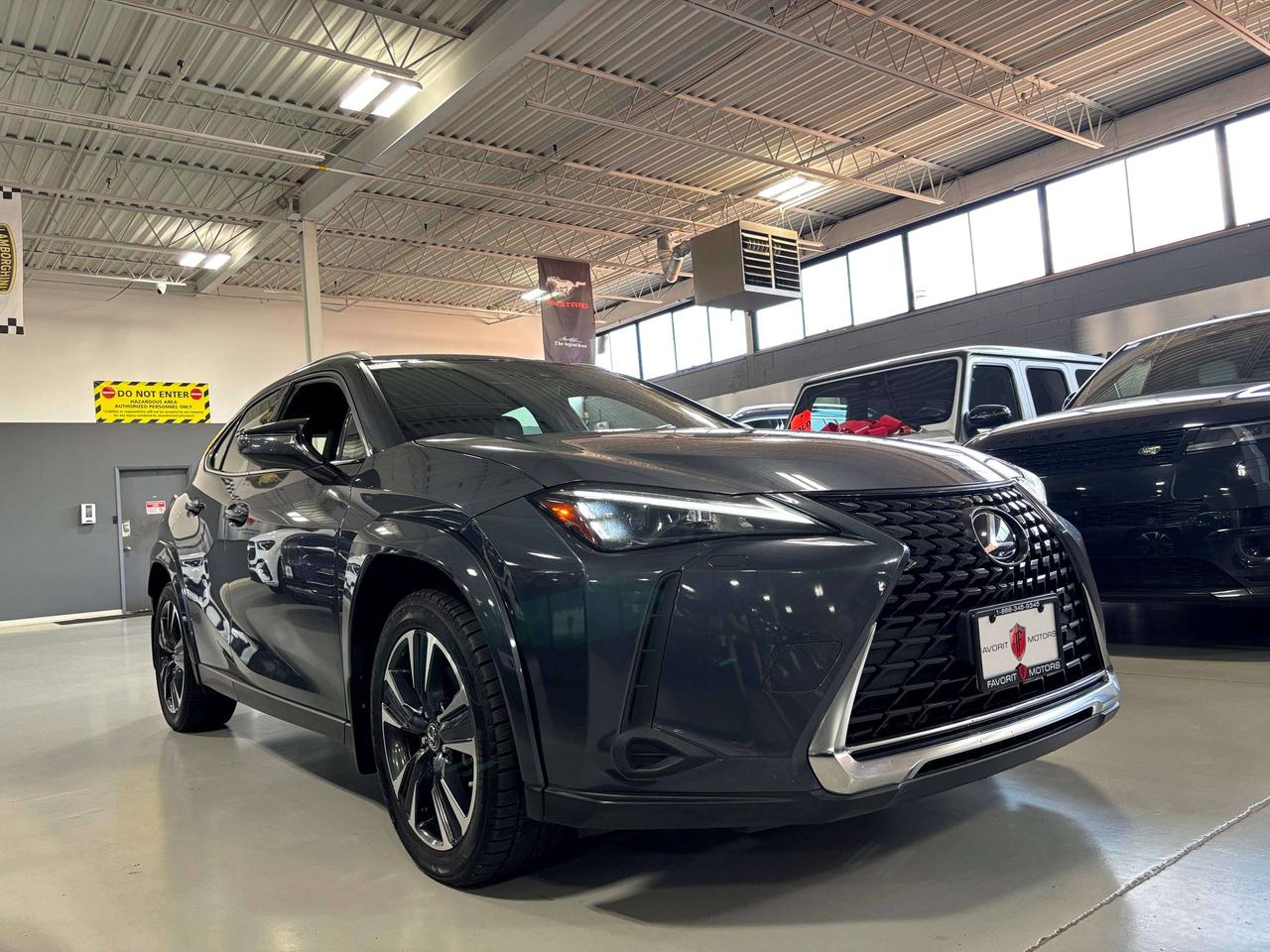 2023 Lexus UX UX250H|HYBRID|AWD|SUNROOF|ALLOYS|LEATHER|SAFETECH| Photo