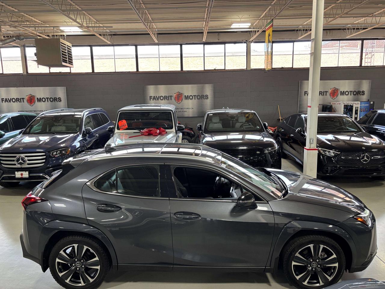 2023 Lexus UX UX250H|HYBRID|AWD|SUNROOF|ALLOYS|LEATHER|SAFETECH| Photo