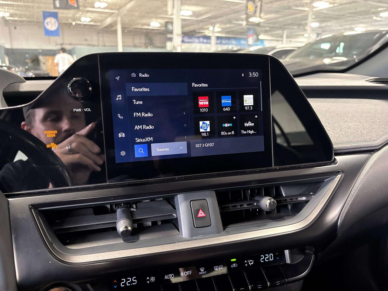 2023 Lexus UX UX250H|HYBRID|AWD|SUNROOF|ALLOYS|LEATHER|SAFETECH| Photo