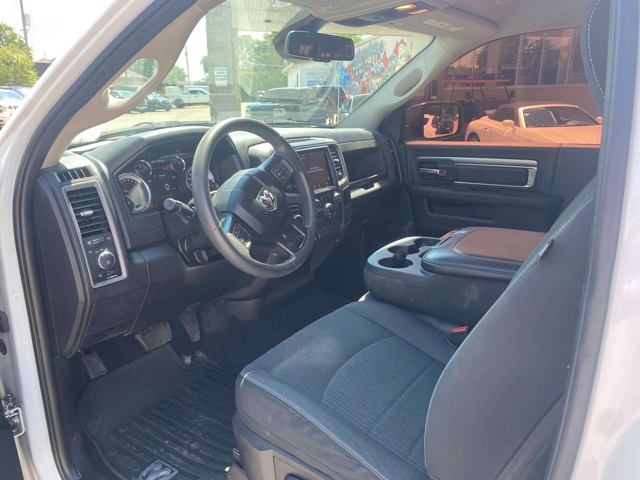 2021 RAM 1500 EXPRESS, REMOTE START, BACK UP CAM, HEATED SEATS! - Photo #10