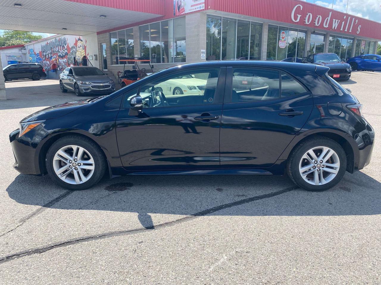 2019 Toyota Corolla CLEAN CARFAX, BACK UP CAMERA! Photo