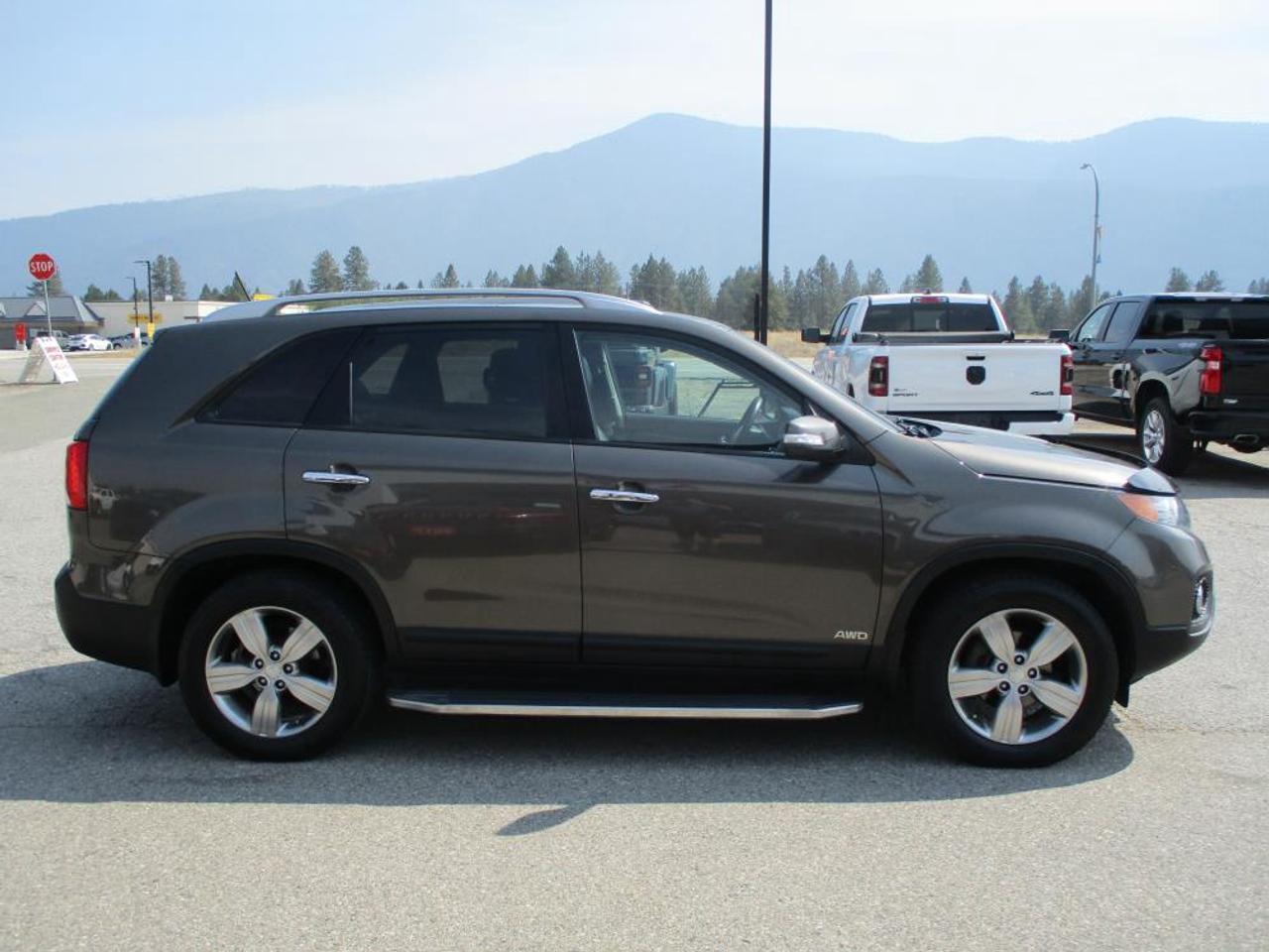 2013 Kia Sorento EX V6 AWD - Photo #4