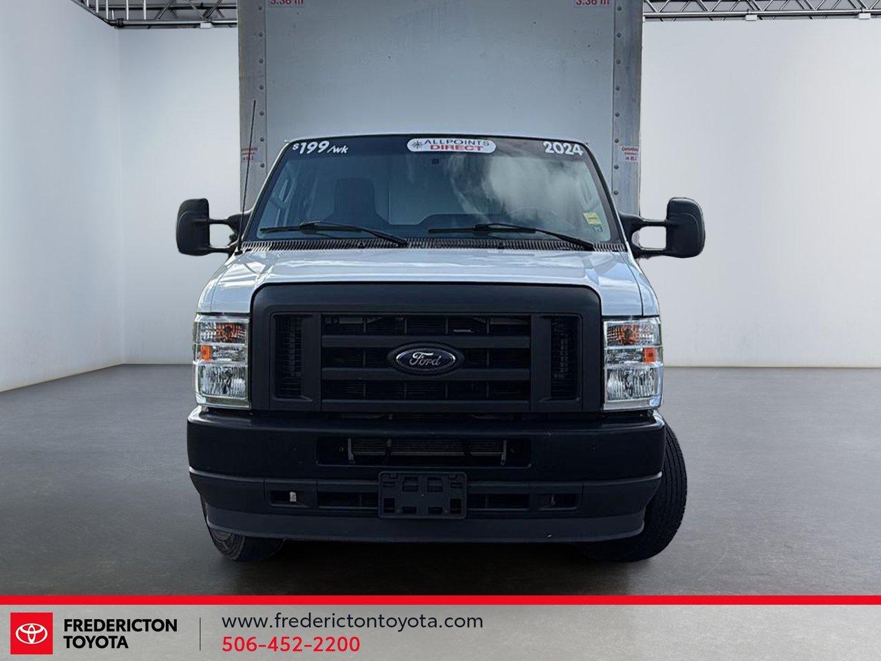 2024 Ford E-Series Cutaway Base Photo