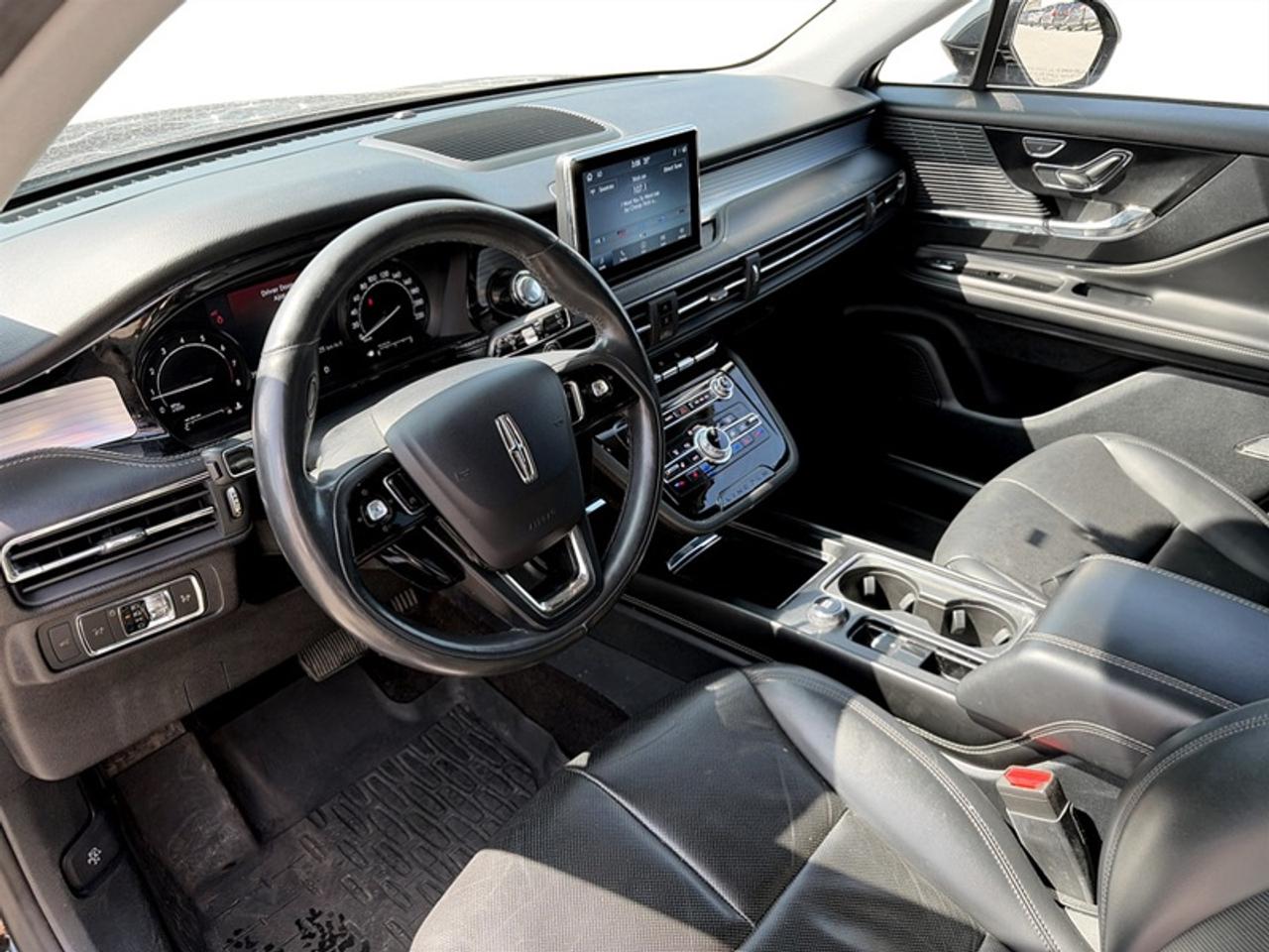 2021 Lincoln Corsair Standard w/Premium Pkg  *LOW KMS* Photo