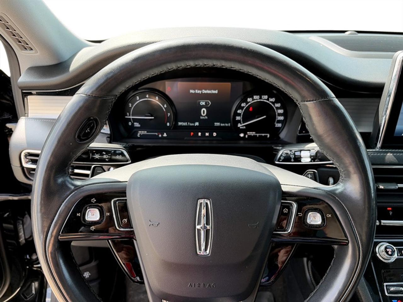 2021 Lincoln Corsair Standard w/Premium Pkg  *LOW KMS* Photo