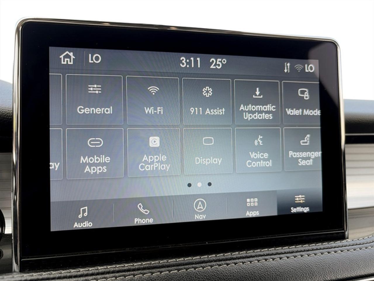 2021 Lincoln Corsair Standard w/Premium Pkg  *LOW KMS* Photo