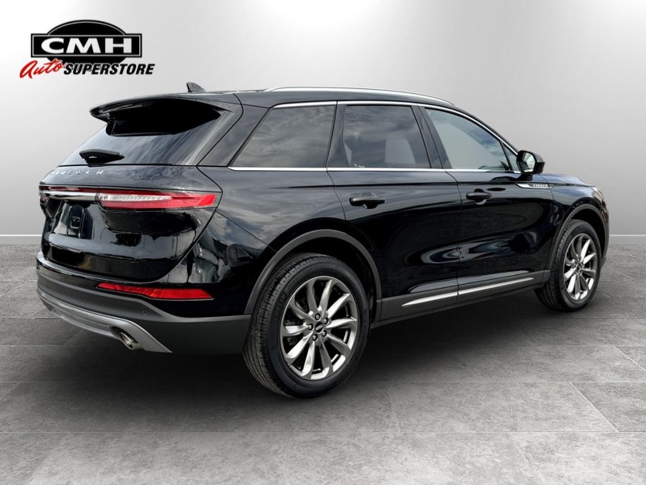 2021 Lincoln Corsair Standard w/Premium Pkg  *LOW KMS* Photo