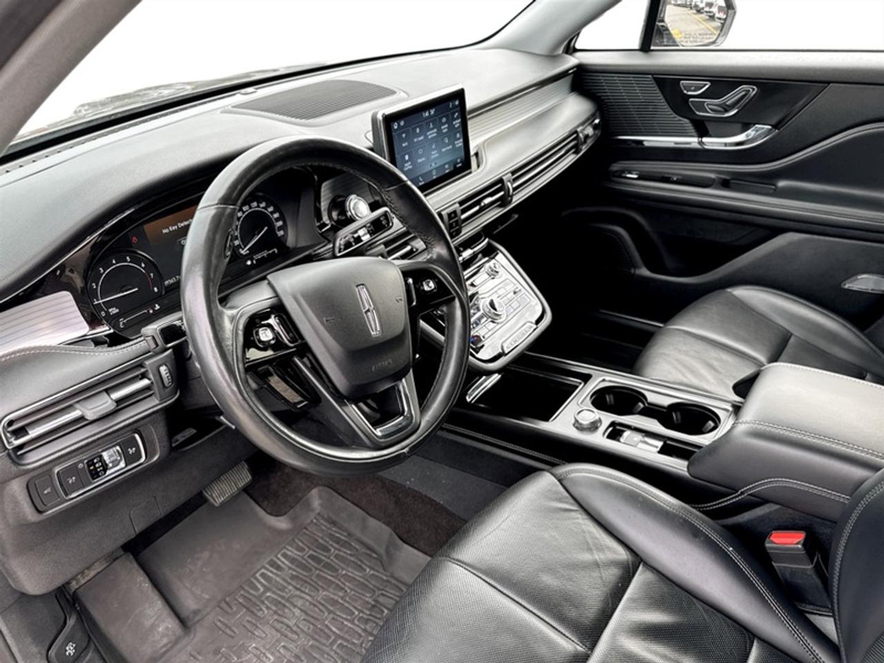 2021 Lincoln Corsair Standard w/Premium Pkg  *LOW KMS* Photo