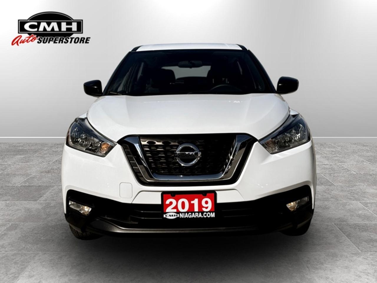 2019 Nissan Kicks S  **LOW KMS - CLEAN CARFAX** Photo