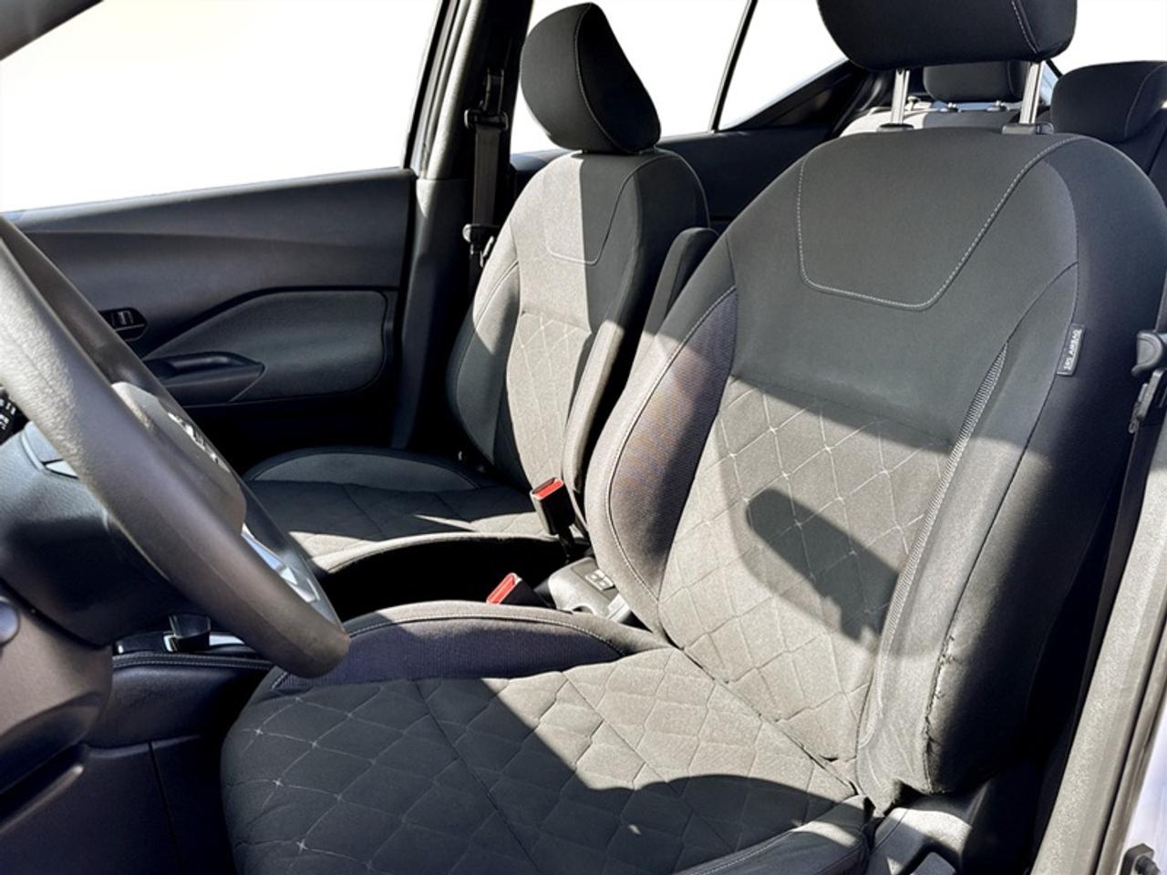 2019 Nissan Kicks S  **LOW KMS - CLEAN CARFAX** Photo