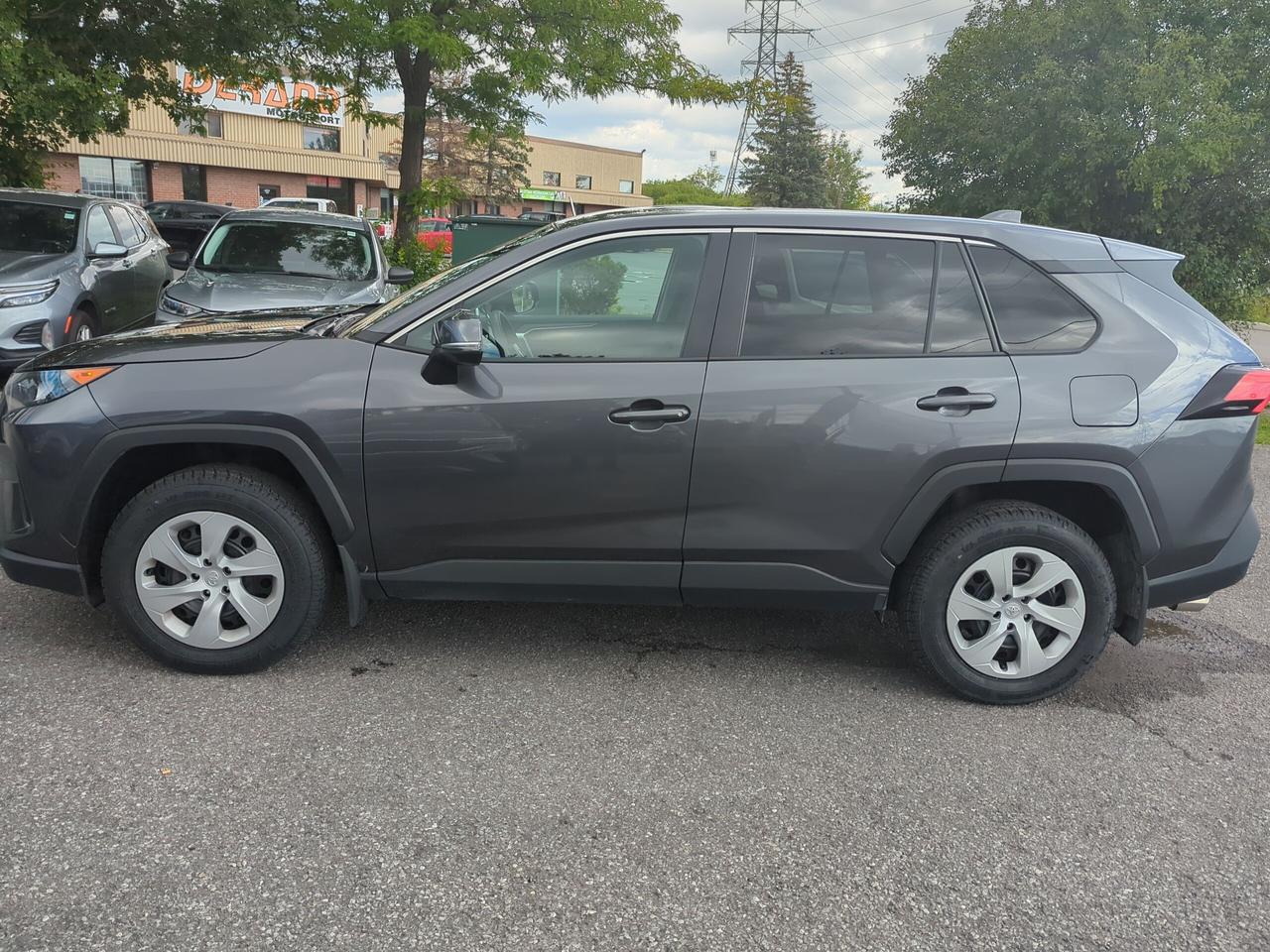 2025 Toyota RAV4 LE