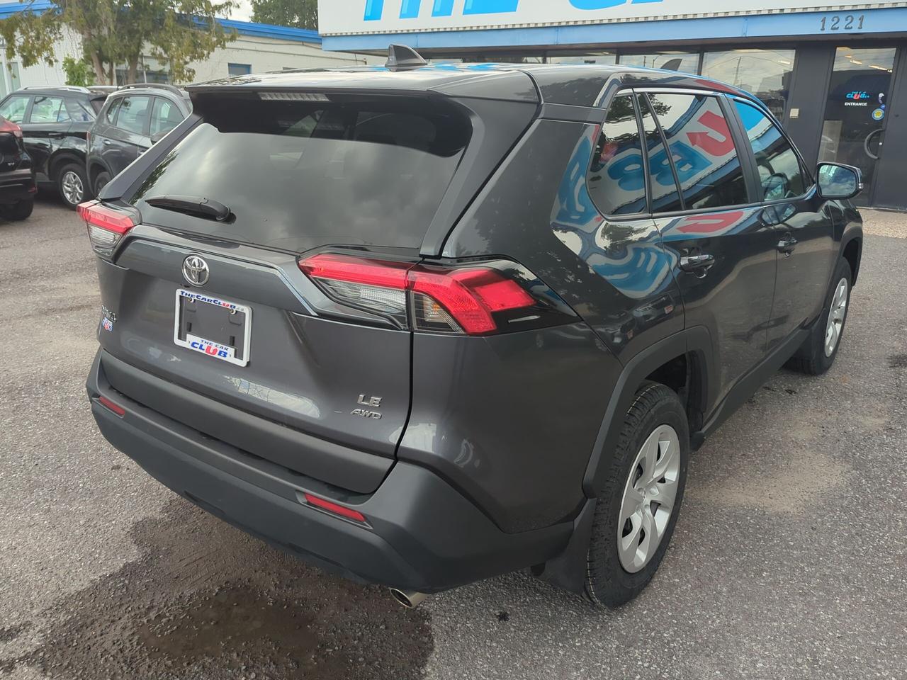 2025 Toyota RAV4 LE